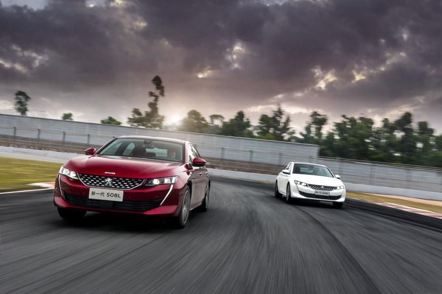  Peugeot 508L GT 2018 года  (CN) (фото 36 из 40)